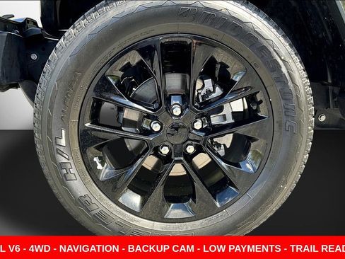 Used 2021 Jeep Wrangler Unlimited Sahara w/ Cold Weather Group AWD/4WD image 32