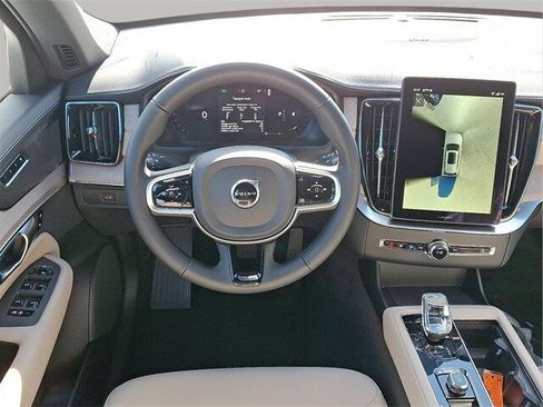 New 2026 Volvo XC90 B6 Plus w/ Protection Package Premier image 6