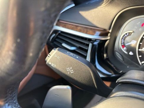 Used 2019 BMW M550i xDrive w/ Premium Package 2 image 44