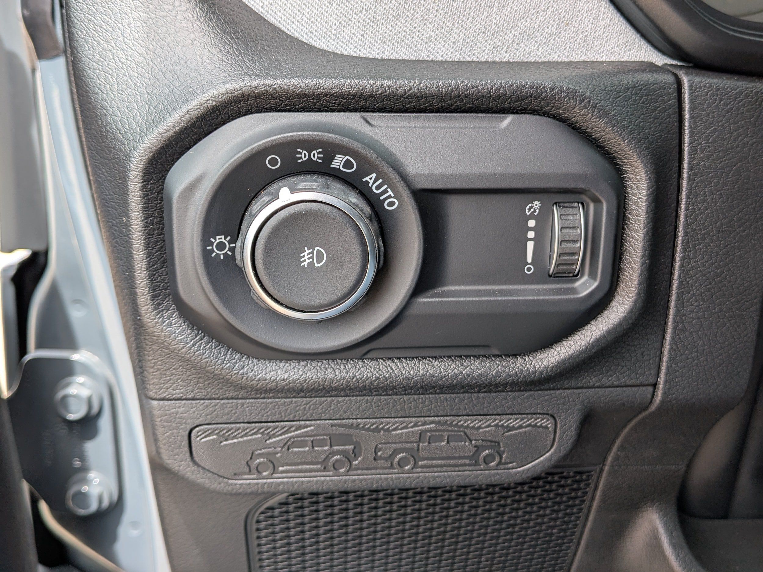 Used 2025 Jeep Wrangler Unlimited Sport AWD/4WD image 28
