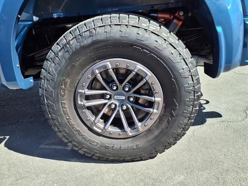 Used 2019 Ford F150 Raptor w/ Equipment Group 802A Luxury AWD/4WD image 7
