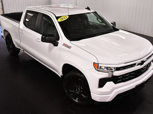 Used 2023 Chevrolet Silverado 1500 RST w/ Z71 Off-Road Package AWD/4WD image 14