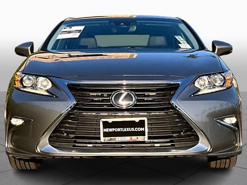 Used 2017 Lexus ES 350 image 3