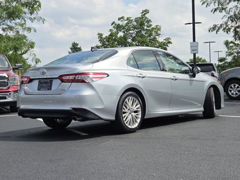 Used 2018 Toyota Camry XLE w/ Driver Assist Package FWD image 22