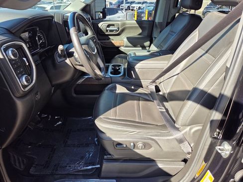 Used 2022 GMC Sierra 3500 Denali w/ Denali Ultimate Package AWD/4WD image 13