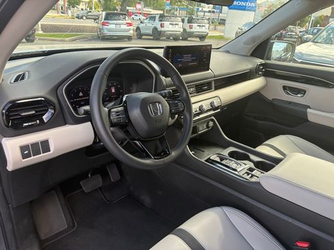 Used 2026 Honda Pilot EX-L image 16