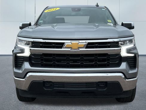 Used 2024 Chevrolet Silverado 1500 LT AWD/4WD image 3