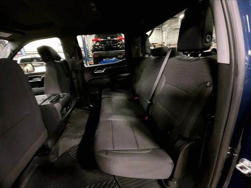 Used 2023 Chevrolet Silverado 1500 LT Trail Boss AWD/4WD image 19