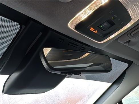 Used 2024 Toyota Prius XLE image 24