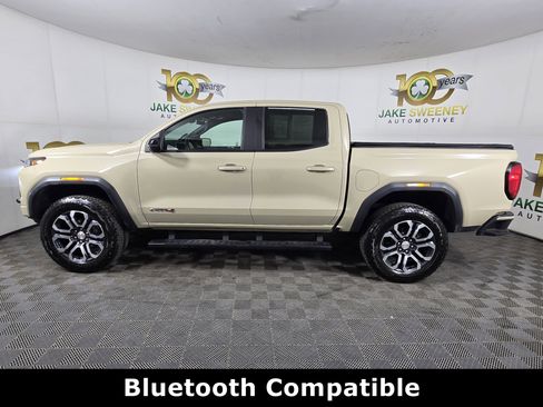 Used 2024 GMC Canyon AT4 w/ AT4 Premium Package image 4