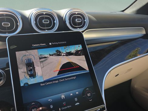 New 2026 Mercedes-Benz GLC 300 image 17