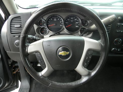 Used 2011 Chevrolet Silverado 1500 LT w/ All-Star Edition AWD/4WD image 11