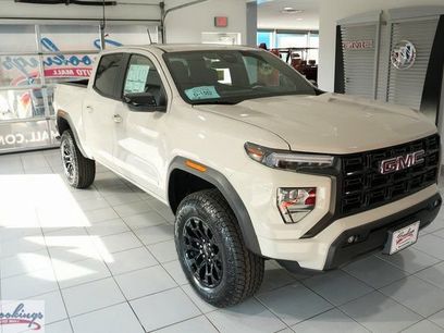 New 2026 GMC Canyon Elevation w/ Convenience Package