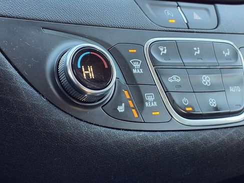 Used 2024 Chevrolet Malibu LT image 5