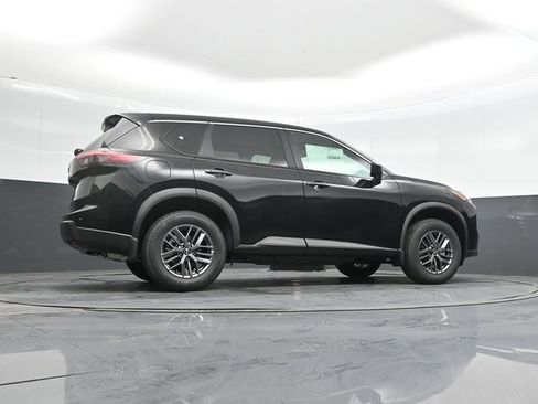 New 2026 Nissan Rogue S image 39
