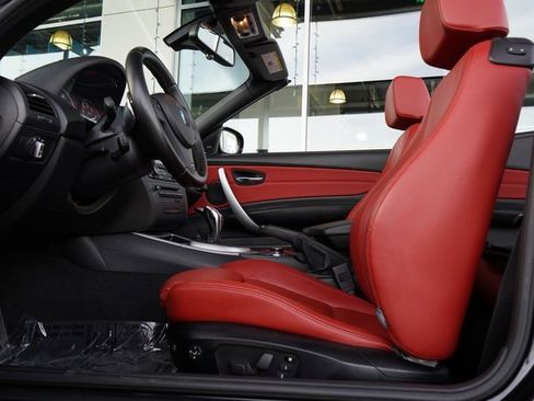Used 2012 BMW 135i Convertible image 34