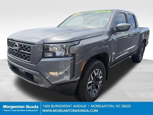 Used 2022 Nissan Frontier SV AWD/4WD image 3