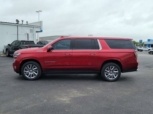 Certified 2022 Chevrolet Suburban High Country w/ Max Trailering Package image 3