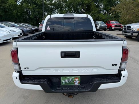 Used 2023 Toyota Tacoma TRD Sport w/ Technology Package AWD/4WD image 6
