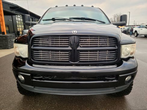 Used 2004 Dodge Ram 2500 Truck SLT w/ Sport Appearance Group image 2