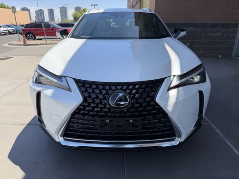 Used 2024 Lexus UX 250h FWD image 10