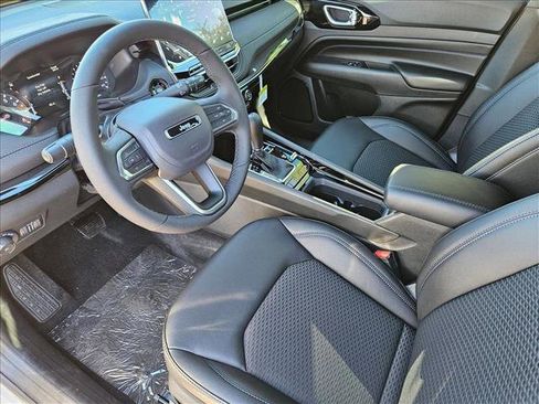 New 2026 Jeep Compass Latitude AWD/4WD image 3