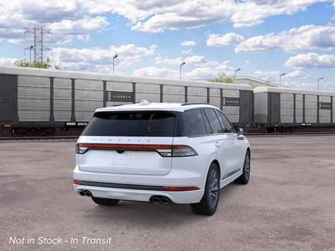 New 2026 Lincoln Aviator AWD w/ Jet Appearance Package image 31