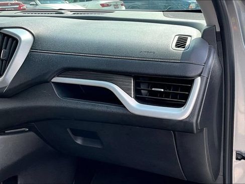 Used 2023 GMC Terrain SLT FWD image 26
