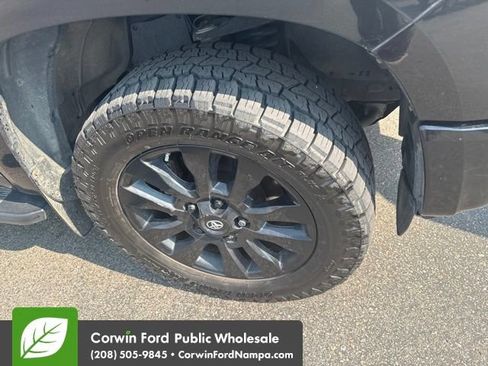 Used 2021 Toyota Tundra Limited w/ Limited Premium Package AWD/4WD image 6