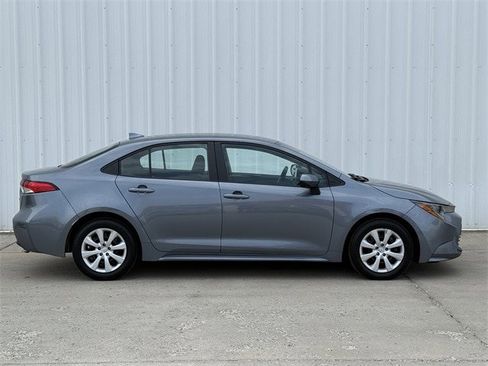 Used 2024 Toyota Corolla LE image 3