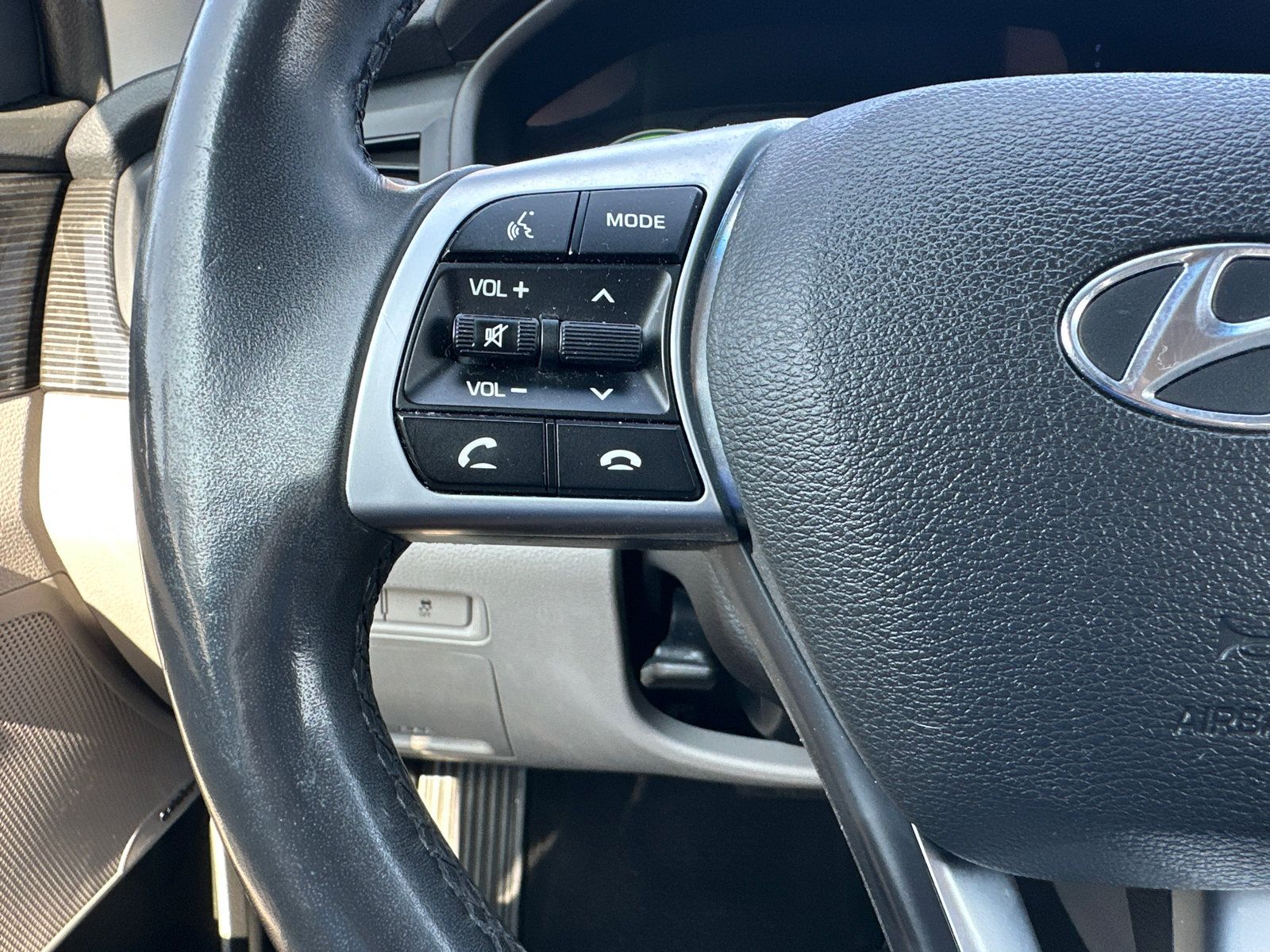 Used 2018 Hyundai Sonata Limited w/ Ultimate Package 02 FWD image 20