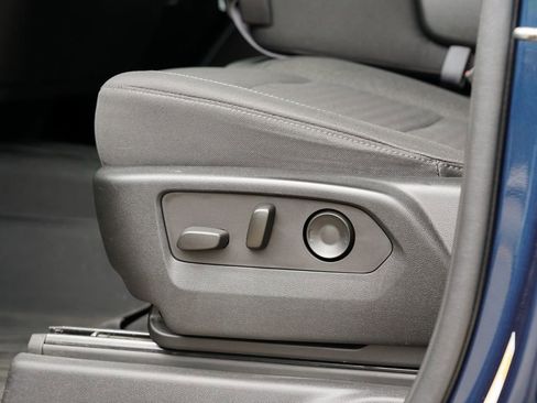 Used 2022 Chevrolet Silverado 1500 LT image 15