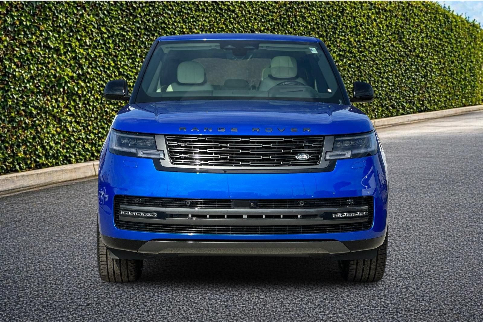 New 2026 Land Rover Range Rover SE AWD/4WD image 9