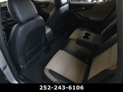 Used 2025 Chevrolet Equinox ACTIV w/ Safety and Technology Package FWD image 29