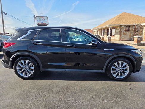 Used 2019 INFINITI QX50 Essential w/ Premium Heat Package image 5