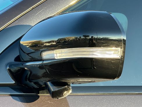 Used 2024 Ford Expedition Limited image 55