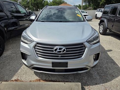 Used 2017 Hyundai Santa Fe Limited AWD/4WD image 2