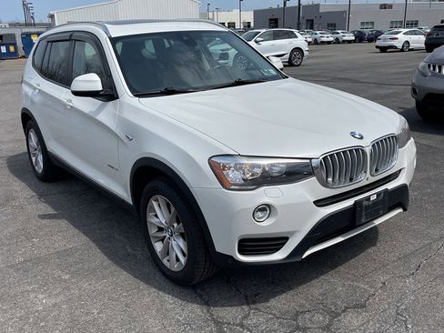 Used 2017 BMW X3 xDrive28i image 5