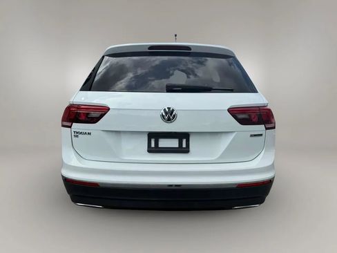 Used 2021 Volkswagen Tiguan SE AWD/4WD image 10