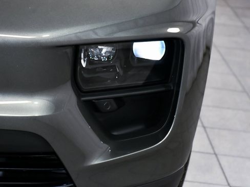 Used 2025 Porsche Macan 4 Electric image 73