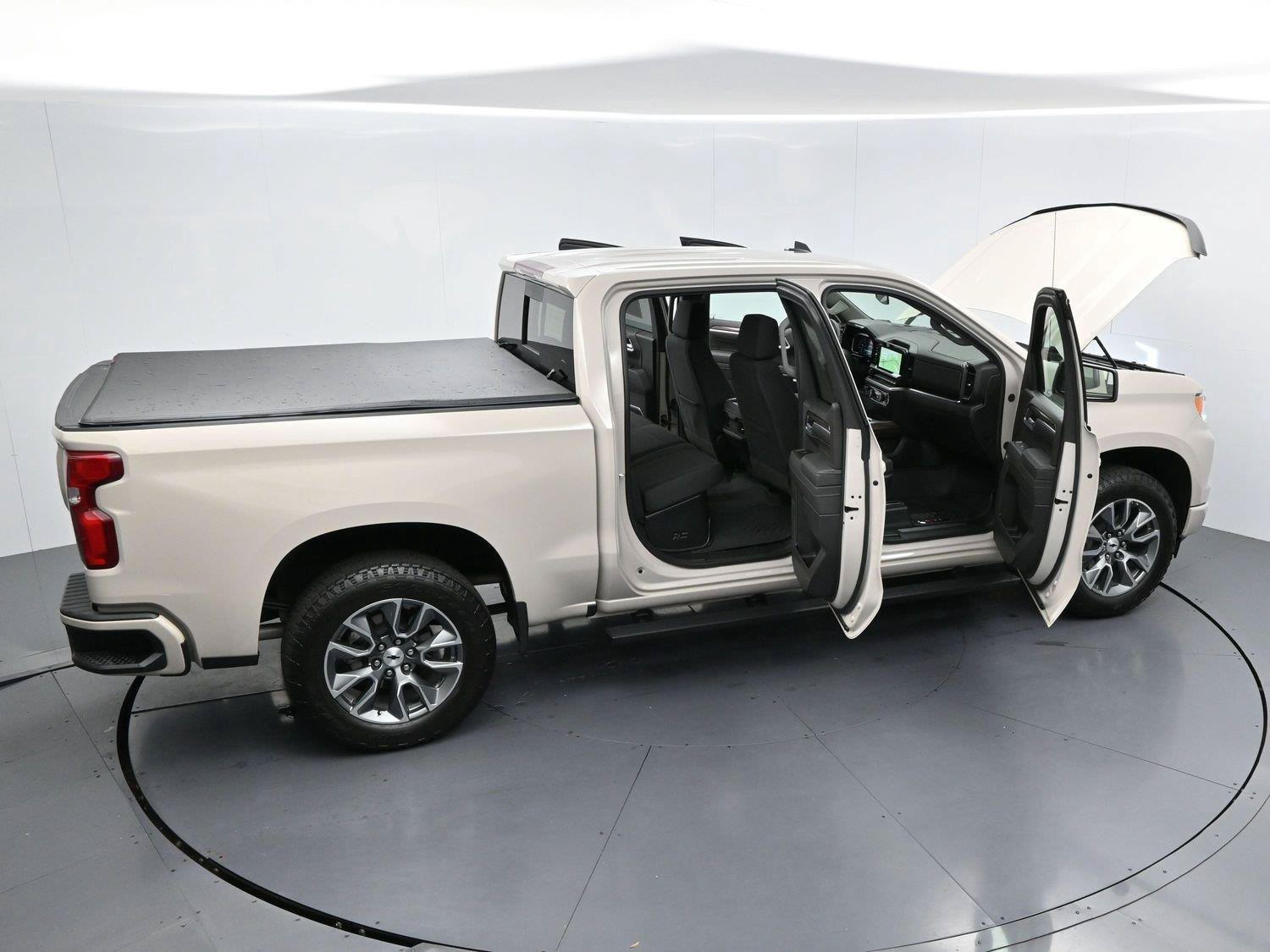 Used 2026 Chevrolet Silverado 1500 RST AWD/4WD image 40
