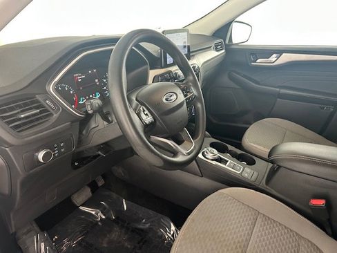 Certified 2021 Ford Escape SE FWD image 10