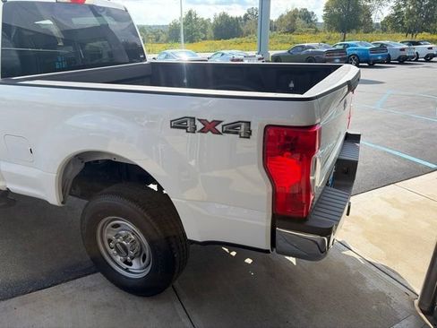 Used 2022 Ford F250 XL w/ Power Equipment Group AWD/4WD image 29