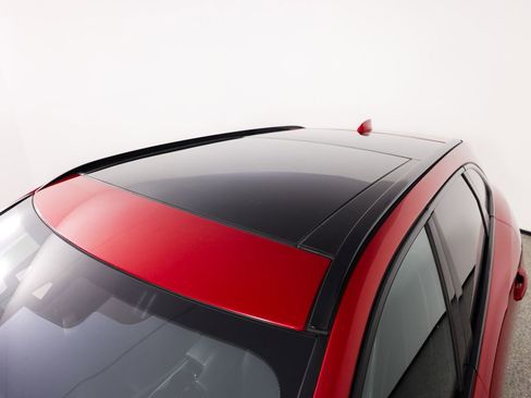 Used 2017 Jaguar F-PACE S image 13