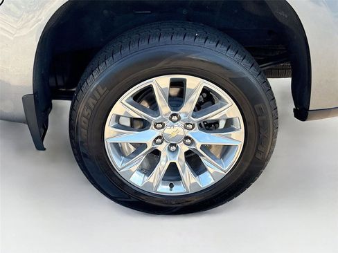Used 2020 Chevrolet Silverado 1500 LTZ w/ LTZ Plus Package AWD/4WD image 32