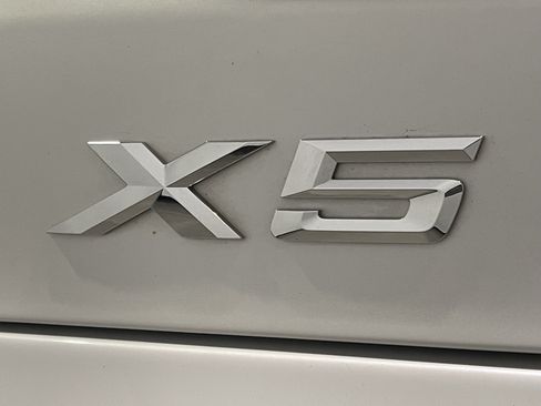 Certified 2025 BMW X5 xDrive40i w/ Parking Assistance Package AWD/4WD image 24