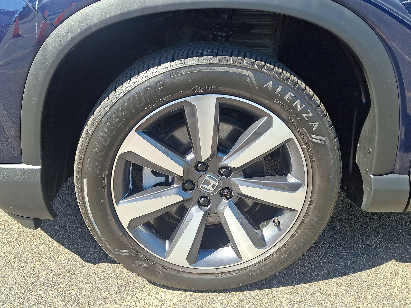Used 2025 Honda Pilot Touring image 8