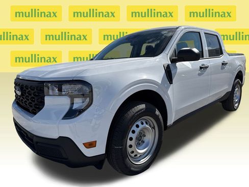 New 2026 Ford Maverick XL image 16