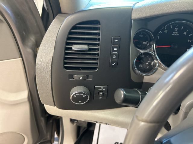 Used 2013 Chevrolet Silverado 1500 LT w/ Interior Plus Package AWD/4WD image 14