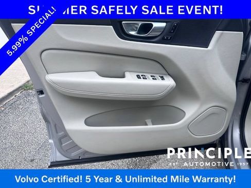 Certified 2024 Volvo XC60 B5 Core AWD/4WD image 22